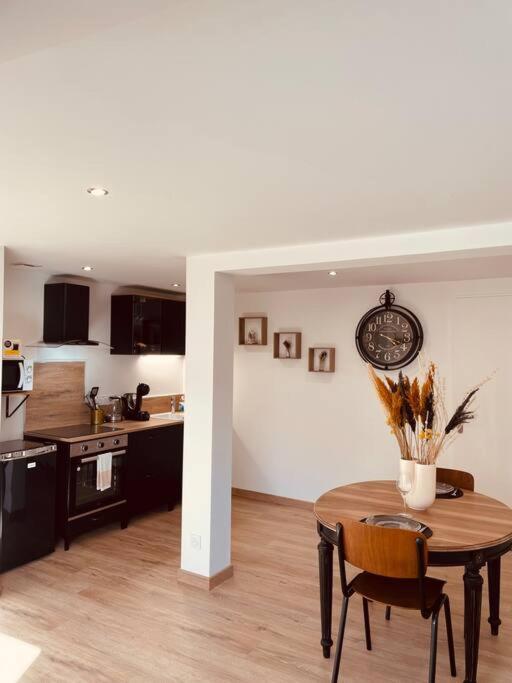 Bryas 3 - Appartement Tres Chaleureux Châteauroux Buitenkant foto
